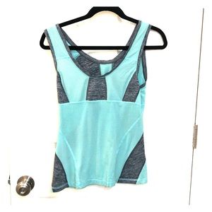 Lululemon Run Recharge Green and Gray Tank